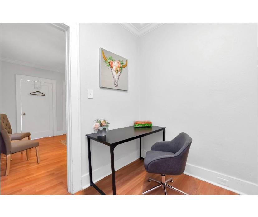 Cozy Downtown Studio By Toyota Center Houston Exterior foto